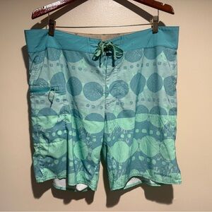 Patagonia Stretch Planing Boardshorts Men’s size 40 or XL * see measurements